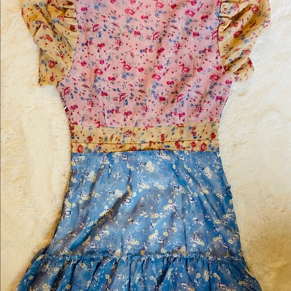 Floral color block dress in baby colors 💗💕💙💛🤍💝 - Picture 7 of 16